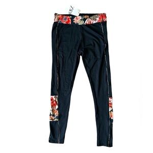 5/$25 Zara NWT black floral leggings size small